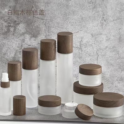 Wholesale Matte Frosted  Clear  brown Bamboo Lid Jars And Glass Bottles For Cream Cosmetic